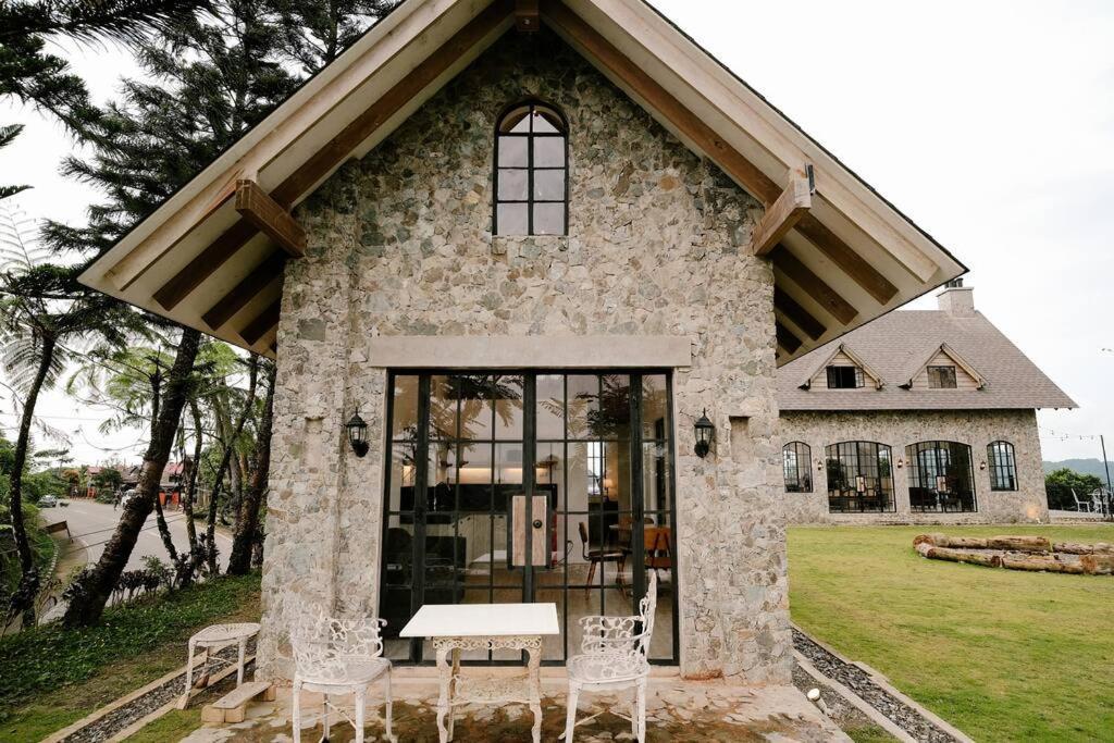 The Old Country Stone House Villa Cebu Bagian luar foto