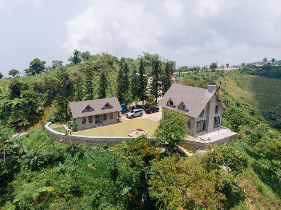 The Old Country Stone House Villa Cebu Bagian luar foto